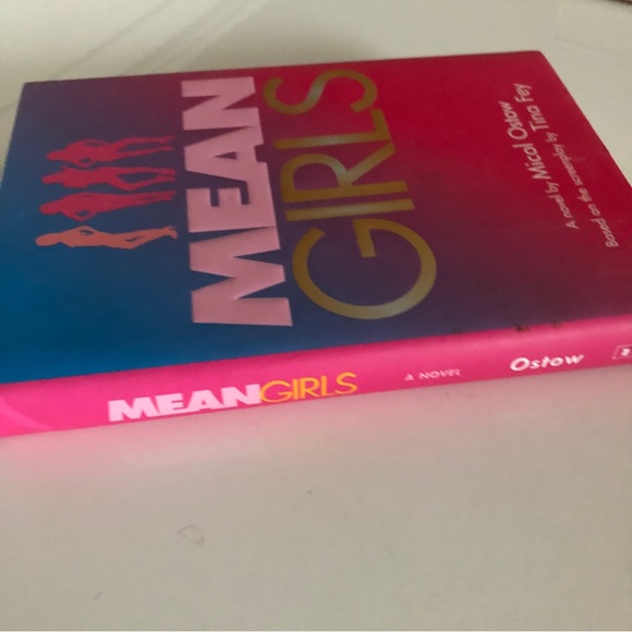💙Mean Girls - a novel by Micol Ostia - Picture 5 of 5